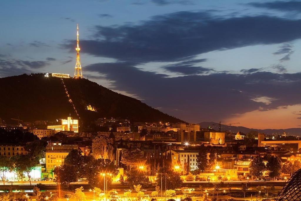 Georgi Apartament 2 Apartment Tbilisi ภายนอก รูปภาพ